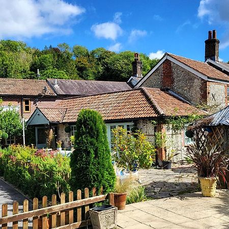 Escape The Ordinary - Dorset Village Vacation دورتشستر المظهر الخارجي الصورة