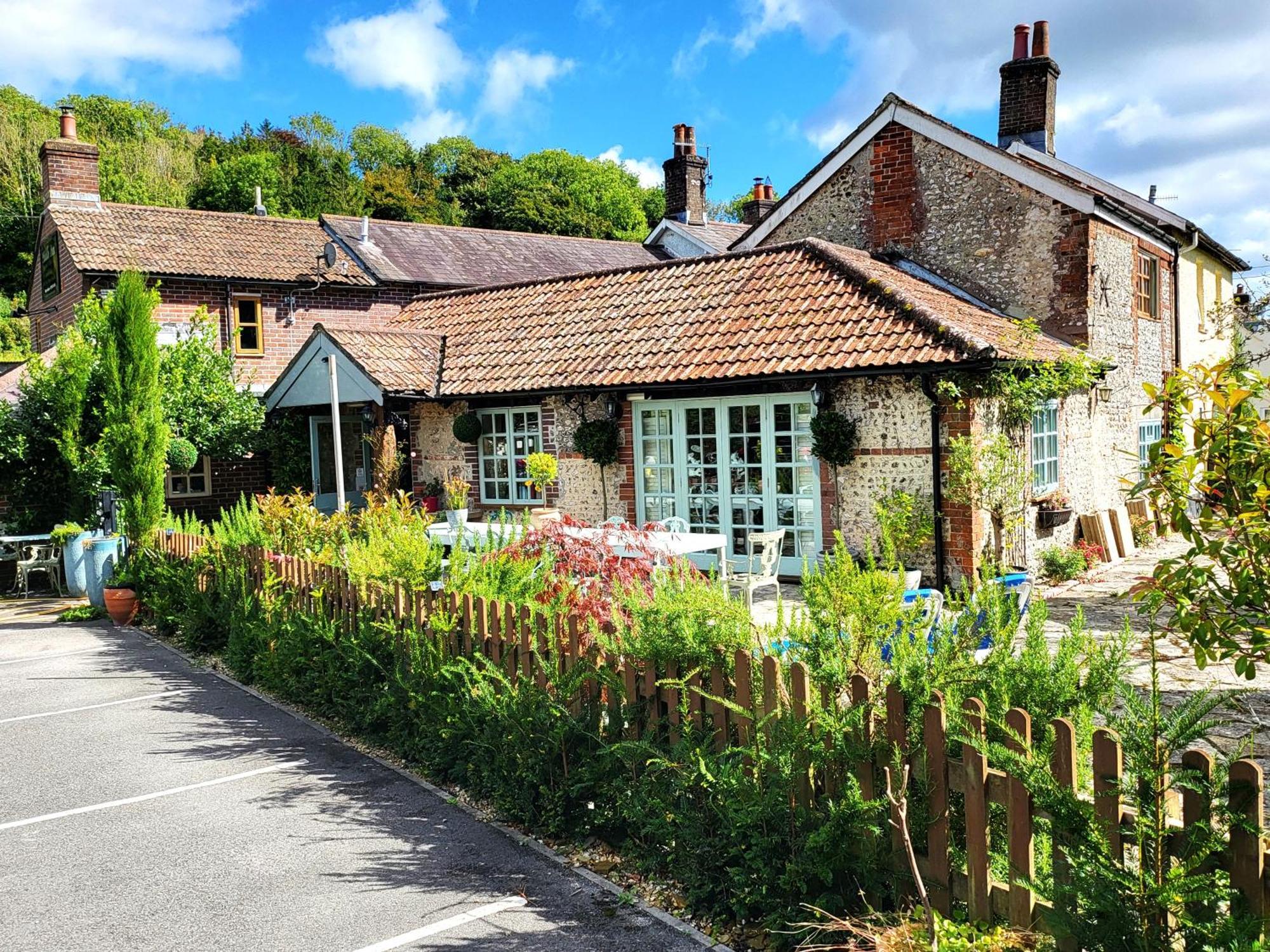 Escape The Ordinary - Dorset Village Vacation دورتشستر المظهر الخارجي الصورة